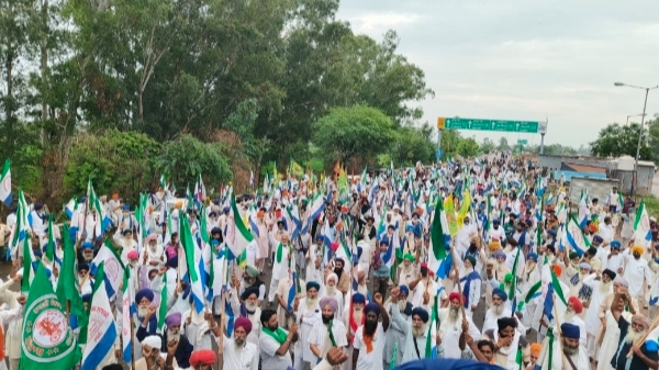 भारत-अमेरिका एफटीए के खिलाफ किसानों का दिल्ली कूच, वार्ता के बाद आंदोलन स्थगित